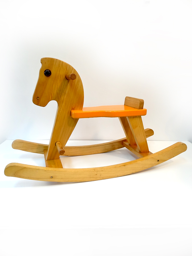 cheval à bascule en bois vintage